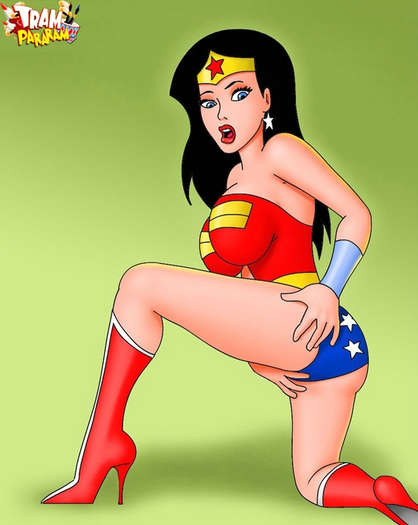 Superhero babes are so sexy …